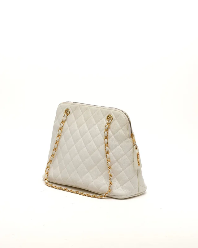 Chanel CC Caviar Tote Bag in Caviar leather from A Retro Tale, photo 3 of 11