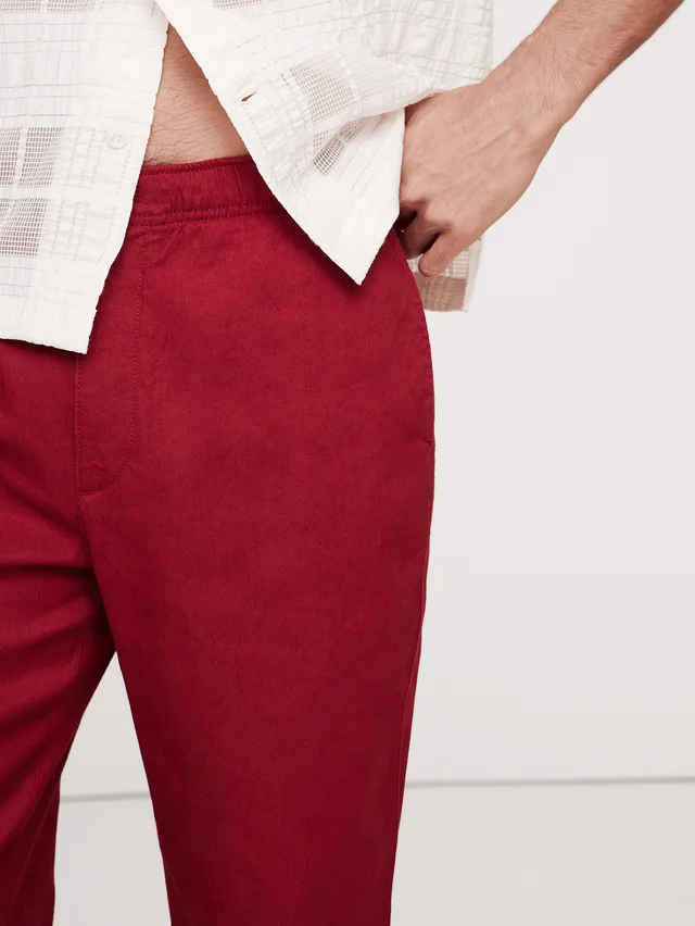 Banana Republic Italian Linen-Cotton Pull-On Pant in Deep Red, photo 3 of 4 from Banana Republic (US)