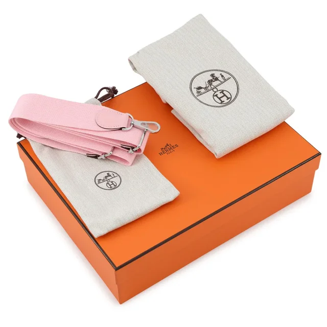 Hermès Evelyne3 Rose Sakura Taurillon Clemence Size 23 in Pink Clemence leather from GALLERY RARE, photo 6 of 6