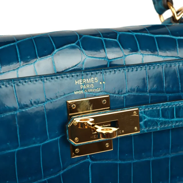 Hermès Kelly Sellier 32 Blue Izmir Shiny Niloticus Crocodile Gold Hardware in Blue Exotic from Madison Avenue Couture, photo 1 of 1