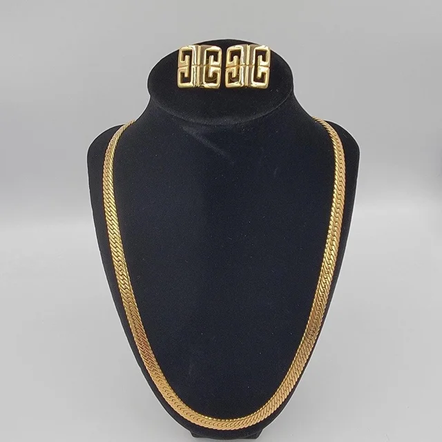 Givenchy Women's Jewelry - Gold in gold from Depop, photo 1 of 1