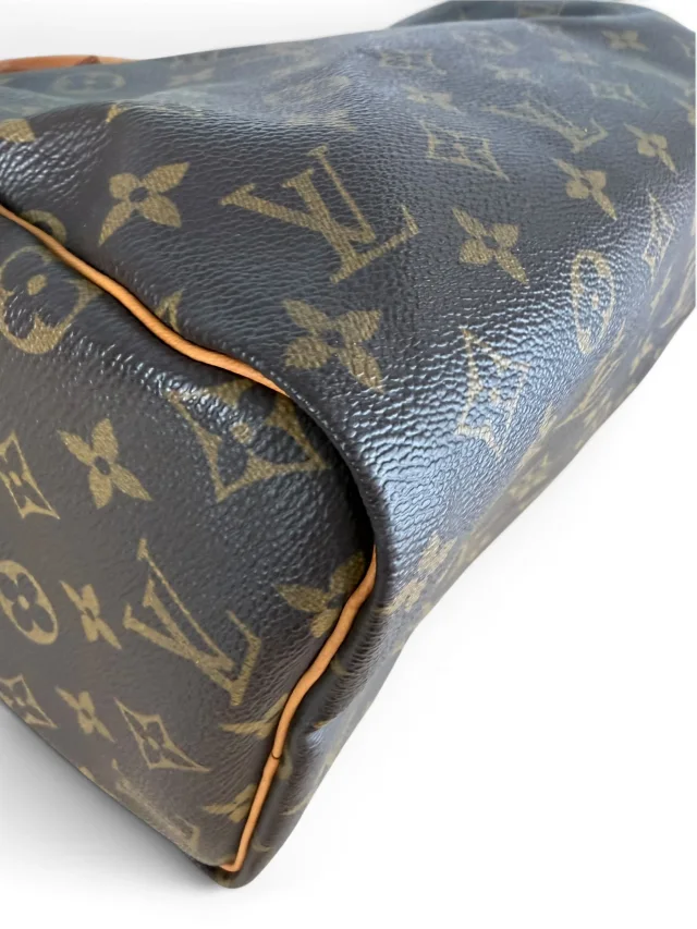 Louis Vuitton Vintage Monogram Canvas Speedy 30 in Coated canvas from Season 2 Consign, photo 8 of 10