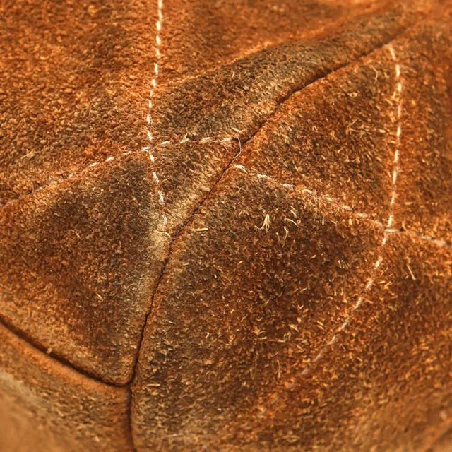 Chanel CC Suede Shoulder Bag in Suede from A Retro Tale, photo 6 of 9