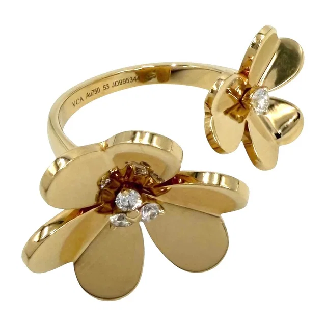 Van Cleef & Arpels Ring Frivole Entre les Doigts 53 Gold Diamond in Gold from The Reluxe