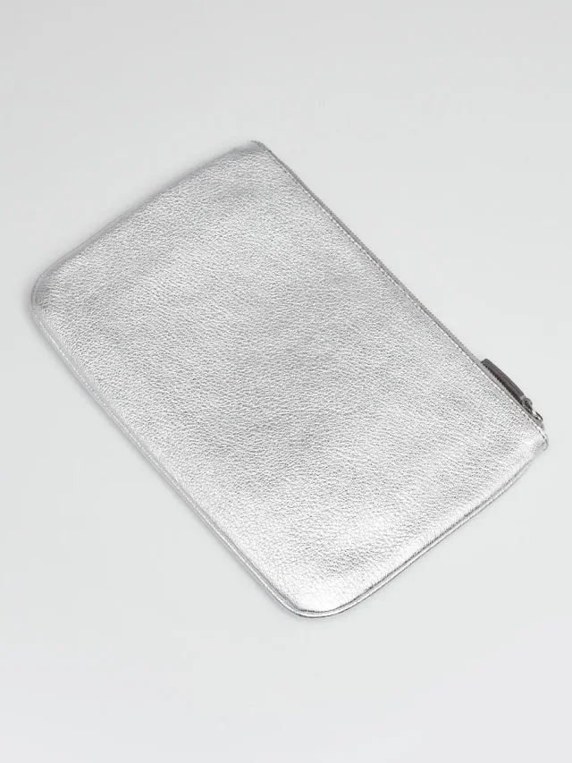 Balenciaga Silver Metallic Leather Everyday Zip Pouch in Silver Leather from Yoogis, photo 2 of 11