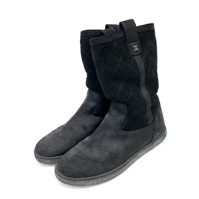Chanel boots from GUGUS