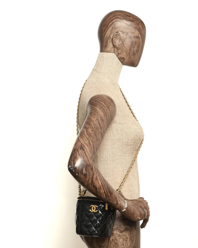 Chanel Afternoon Tea Vanity Bag in Patent leather from A Retro Tale, photo 10 of 10