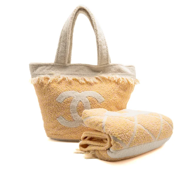 Chanel Coco Beach Tote Bag in Pink from EMIER