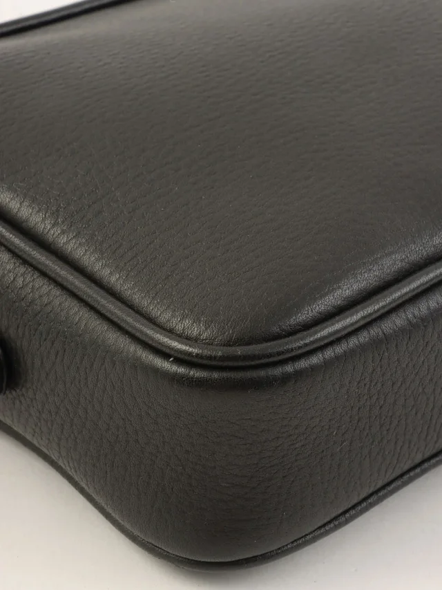 Gucci Square Mini Logo Plate Shoulder Bag Black in Black Leather from VINTAGE QOO TOKYO, photo 8 of 13