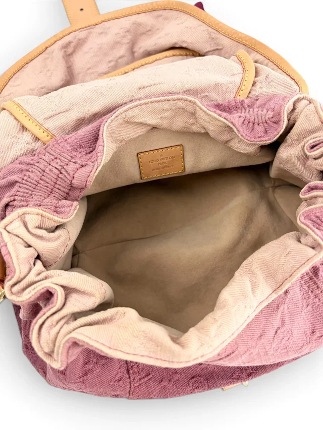 Louis Vuitton Denim Sunshine Messenger NM in Denim from Season 2 Consign, photo 9 of 9