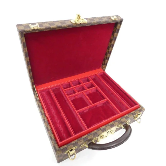 Louis Vuitton Damier Jewelry Case in Brown Canvas from LuxUness, photo 8 of 10