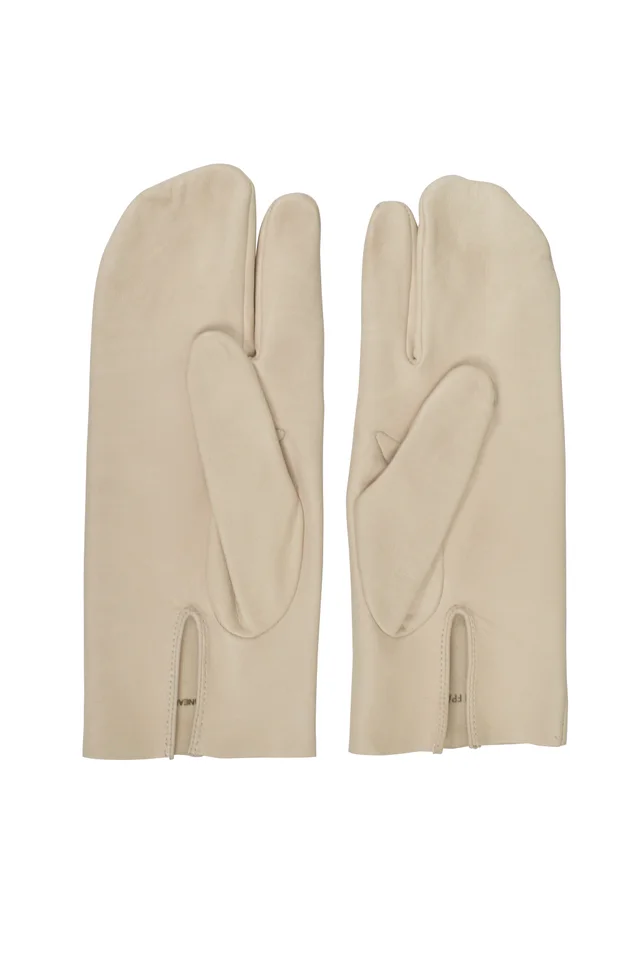 Maison Margiela Bone Leather Tabi Gloves in Leather from Resurrection Vintage, photo 2 of 2