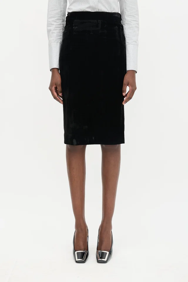 Saint Laurent FW 2002 Velvet Pencil Skirt in Velvet from VSP Consignment