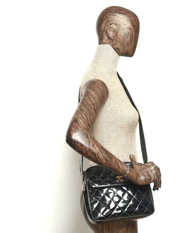 Chanel Patent Quilted Crossbody Bag in Patent leather from A Retro Tale, photo 9 of 9