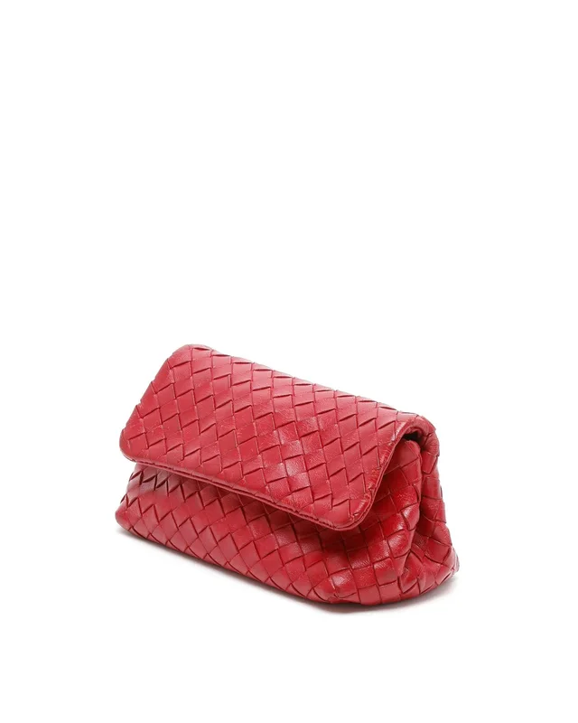 Bottega Veneta Intrecciato Pouch in Woven leather from A Retro Tale, photo 2 of 7