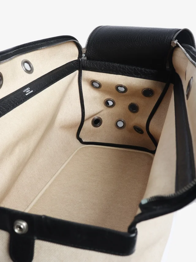Hermès Black and beige Sac de Transport pet carrier in Black Canvas from Sign of the Times, photo 7 of 8