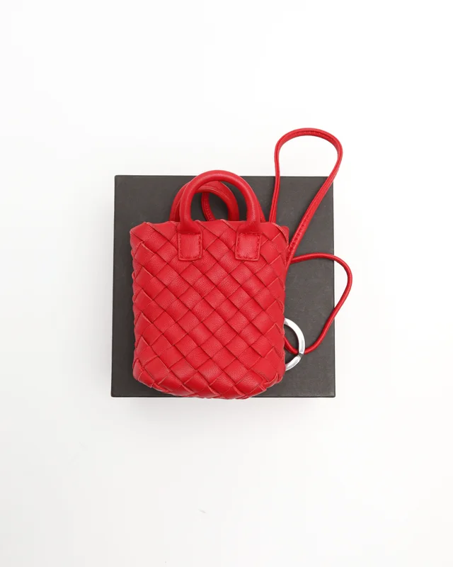 Bottega Veneta Intrecciato Bag Charm in Woven leather from A Retro Tale, photo 3 of 5
