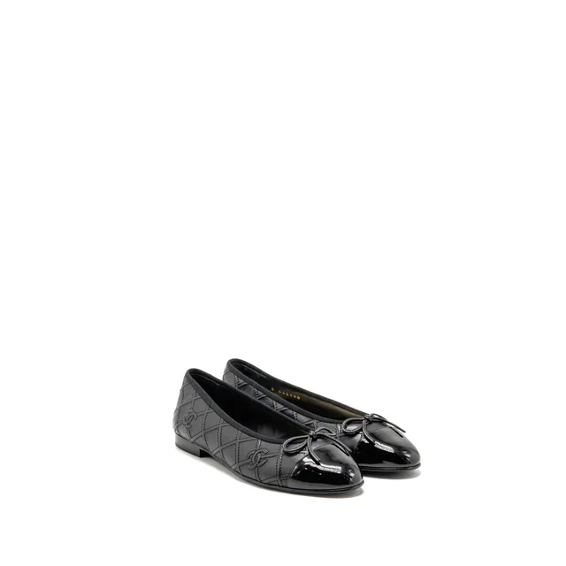 Chanel Size 38.5 23S Ballerinas Lambskin/Patent Calfskin Black in Black Lambskin from EMIER