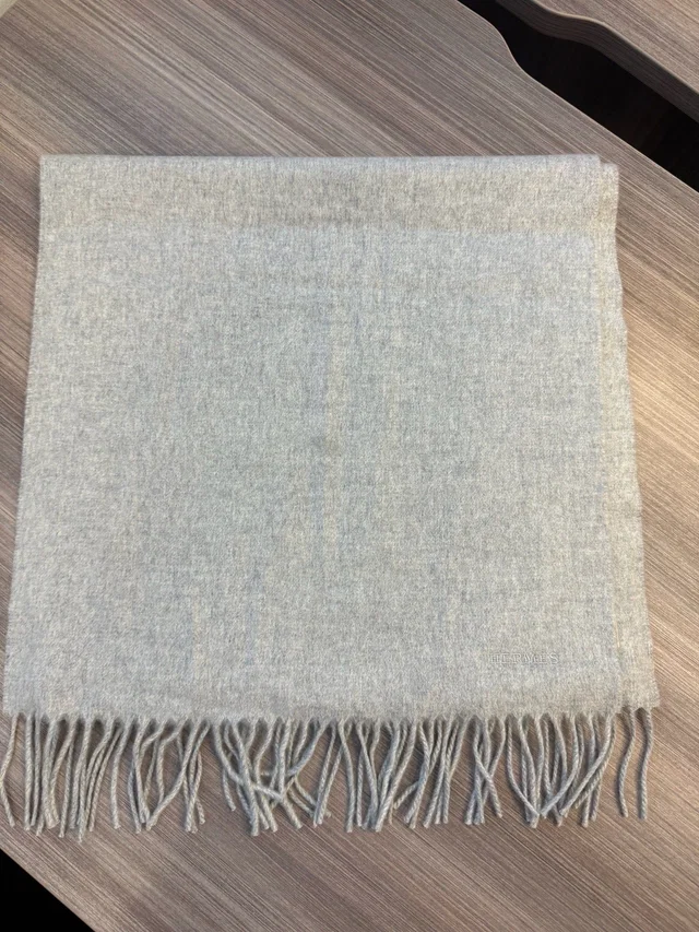 Hermès Cashmere Scarf - Light Grey in Grey Cashmere from Luxury Promise