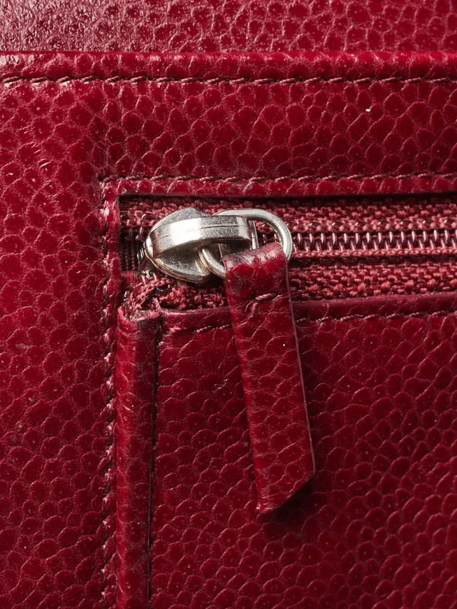 Chanel Burgundy Quilted Glazed Caviar Leather L Flap Large Wallet in Burgundy Caviar leather from Yoogis, photo 7 of 9