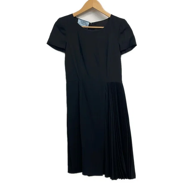 Prada Dress S Dark Navy Crew Neck Short Sleeve Knee-Length Pleats in Navy from The Reluxe