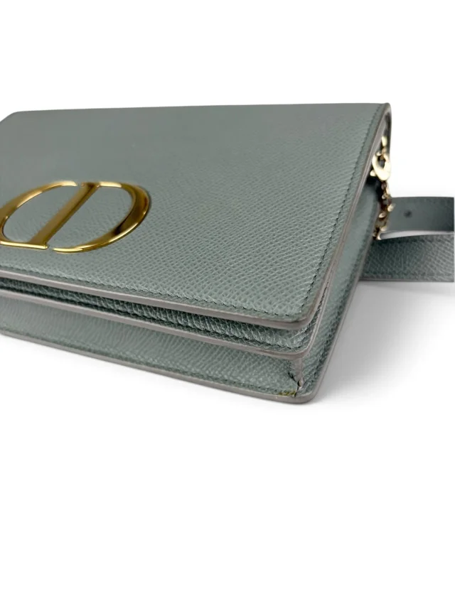 Dior Blue Grained Leather 30 Montaigne 2-in-1 Pouch in Blue Caviar leather from Season 2 Consign, photo 6 of 8