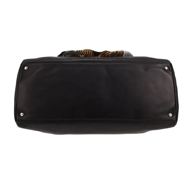 Chanel shoulder bag in black leather in Black Leather from Collector Square, photo 3 of 3