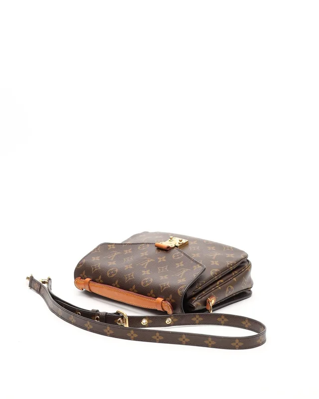 Louis Vuitton Monogram Pochette Métis Bag in Coated canvas from A Retro Tale, photo 5 of 9