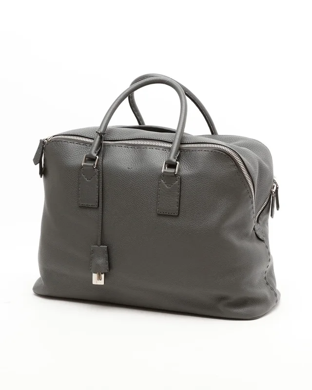 Fendi Selleria Pebbled Weekend Bag in Leather from A Retro Tale, photo 2 of 9