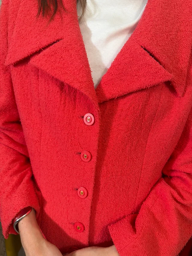 Chanel coral pink suit size 40-42 in Pink from Luxury Promise