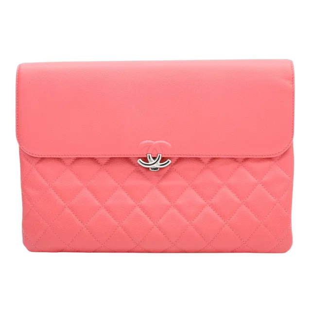 Chanel 2019 Caviar Skin CC Mark Plate Clutch Bag, Pink in Pink Caviar leather from VINTAGE QOO TOKYO
