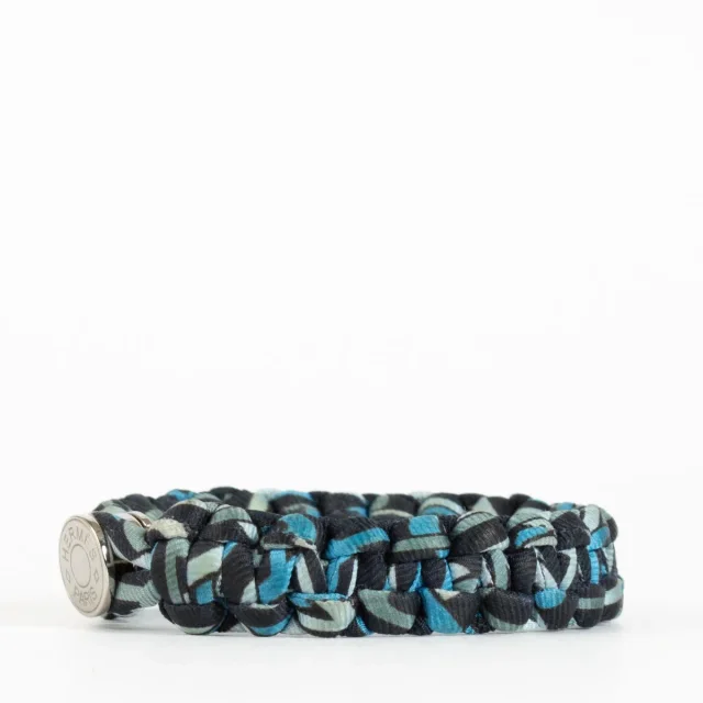 Hermès Kid Silk Braided Bracelet in Silk from Labellov, photo 3 of 3