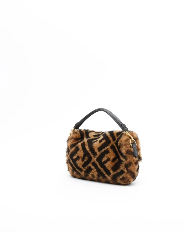 Fendi Zucca Fur Baguette Bag in Leather from A Retro Tale, photo 3 of 8