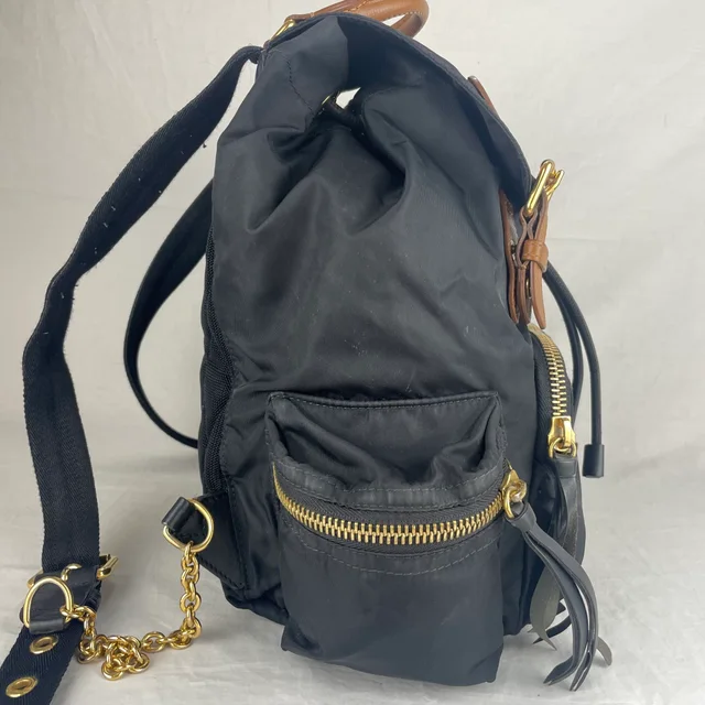 Burberry Nylon Rucksack Backpack in Leather, Metal, Nylon from Reowned, photo 5 of 16