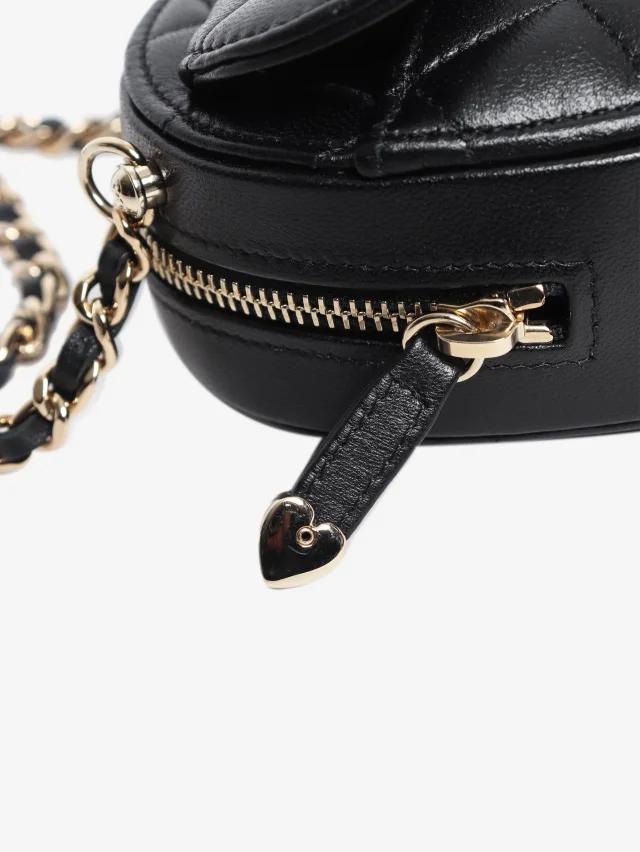 Chanel Black 2021 lambskin heart bag in Black Lambskin from Sign of the Times, photo 6 of 8