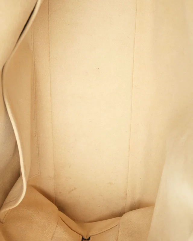 Louis Vuitton Monogram Manhattan GM Bag in Coated canvas from A Retro Tale, photo 9 of 11