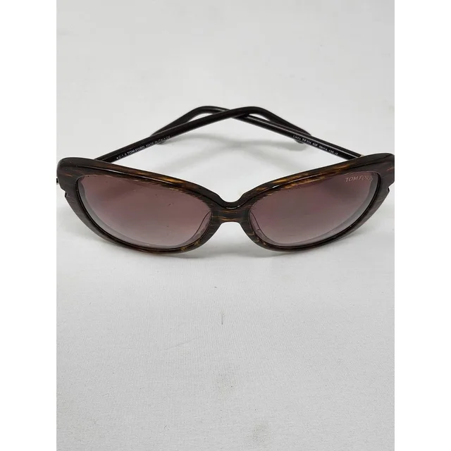Tom Ford Women's Sunglasses - Brown in red|brown from Depop, photo 1 of 1
