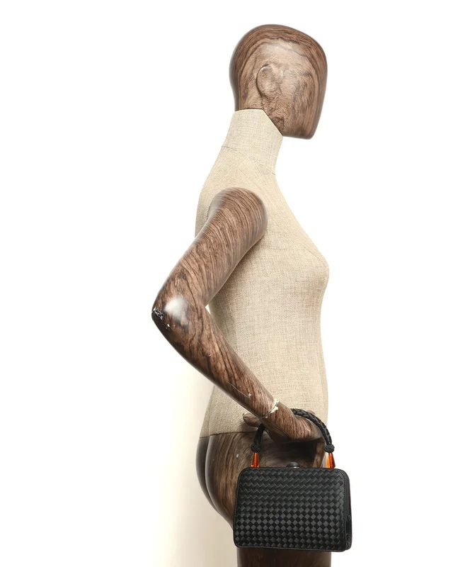 Bottega Veneta Intrecciato Top Handle Bag in Woven leather from A Retro Tale, photo 7 of 7