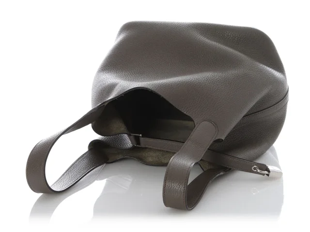 Hermès Etoupe Clémence Picotin 22 in Taupe Clemence leather from Ann's Fabulous Finds, photo 6 of 10