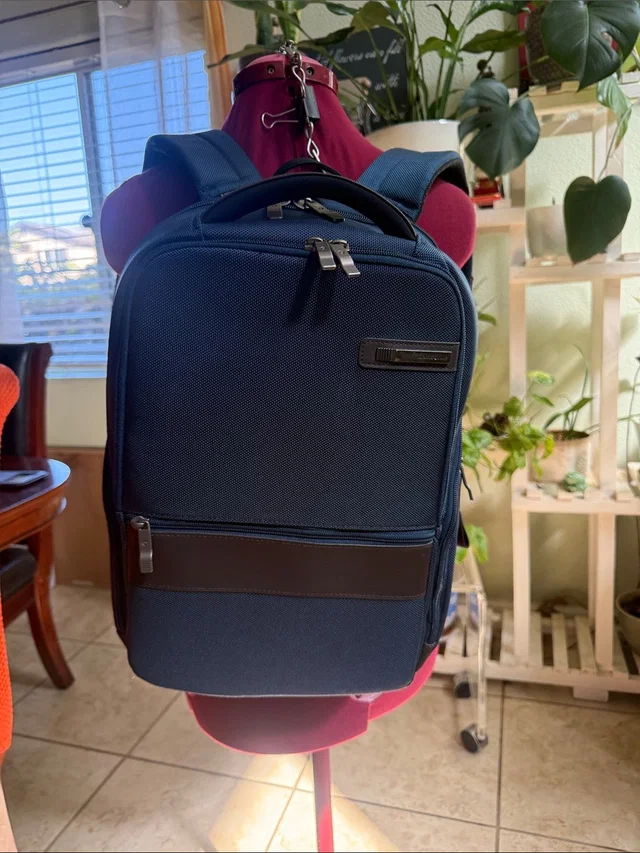 Samsonite Kombi Business Backpack, Navy/Blue- Pre-Owned in blue Nylon from Poshmark