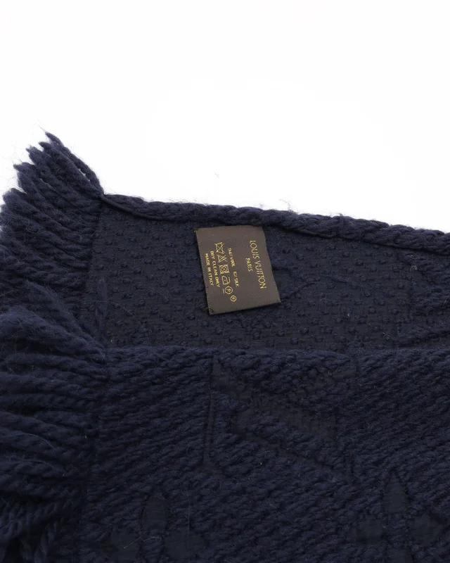 Louis Vuitton Logomania Wool Scarf in Wool from A Retro Tale, photo 3 of 3