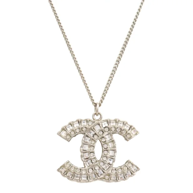 Chanel 2011年製 ラインストーンCCマークネックレス シルバー from VINTAGE QOO TOKYO, photo 2 of 4