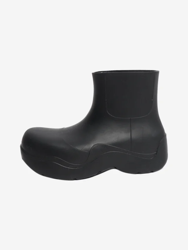 Bottega Veneta Black rubber ankle boots - size EU 38 (UK 5) in Black Leather from Sign of the Times