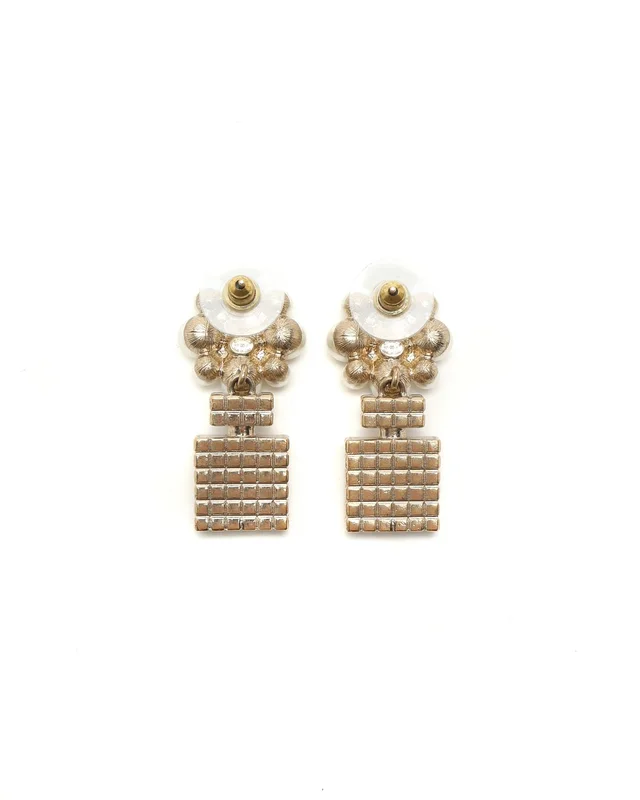 Chanel CC Pearl Dangling Earrings from A Retro Tale, photo 3 of 5