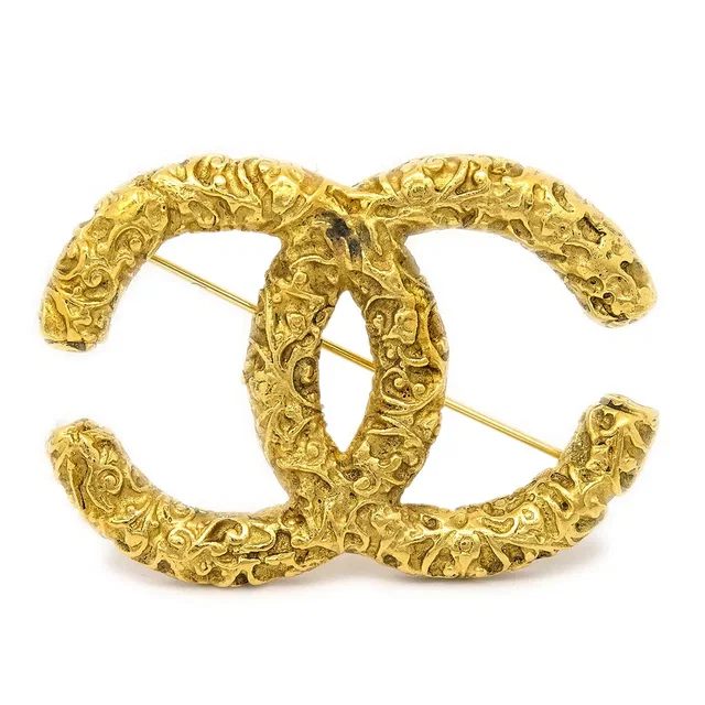 Chanel 1993 Florentine CC Brooch Large from AMORE Vintage Tokyo