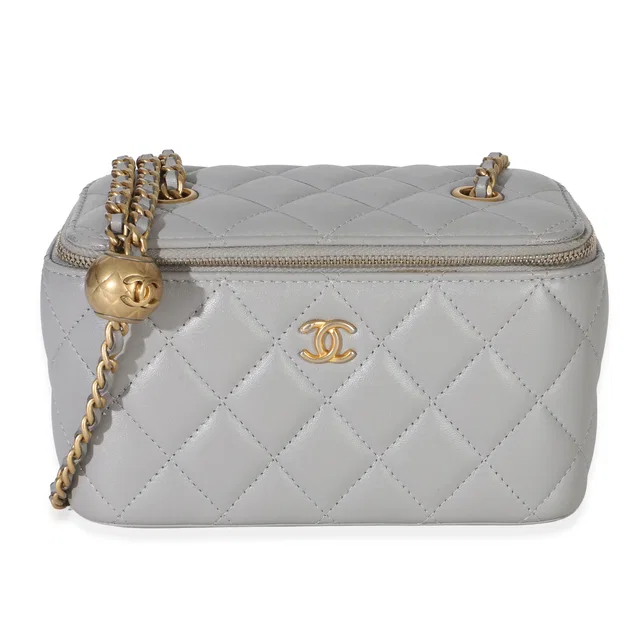 Chanel Grey Quilted Lambskin Small Pearl Crush Vanity Case Gray Leather Handbag in Grey Lambskin from HEWI