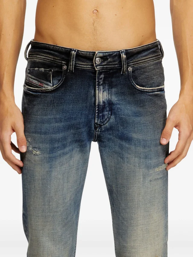 Diesel skinny jeans low waist 1979 Sleenker in Blue, photo 5 of 5 from FARFETCH