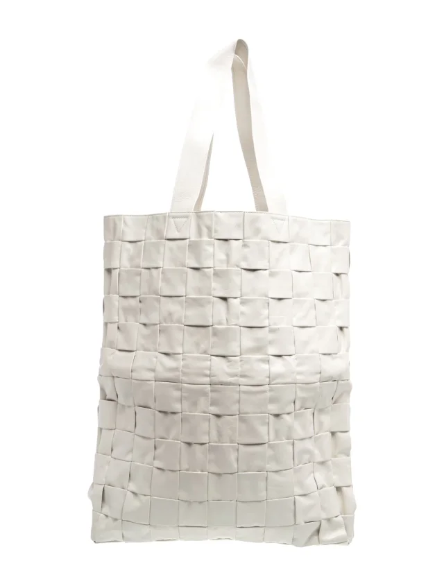 Bottega Veneta Leather Cassette Maxi in white Leather from The RealReal
