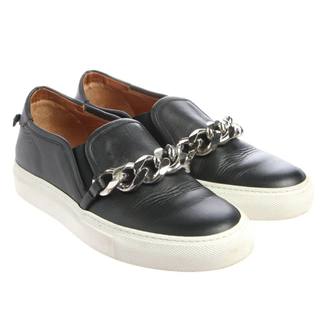 Givenchy Sneaker EUR 35 Schwarz from Buddy And Selly