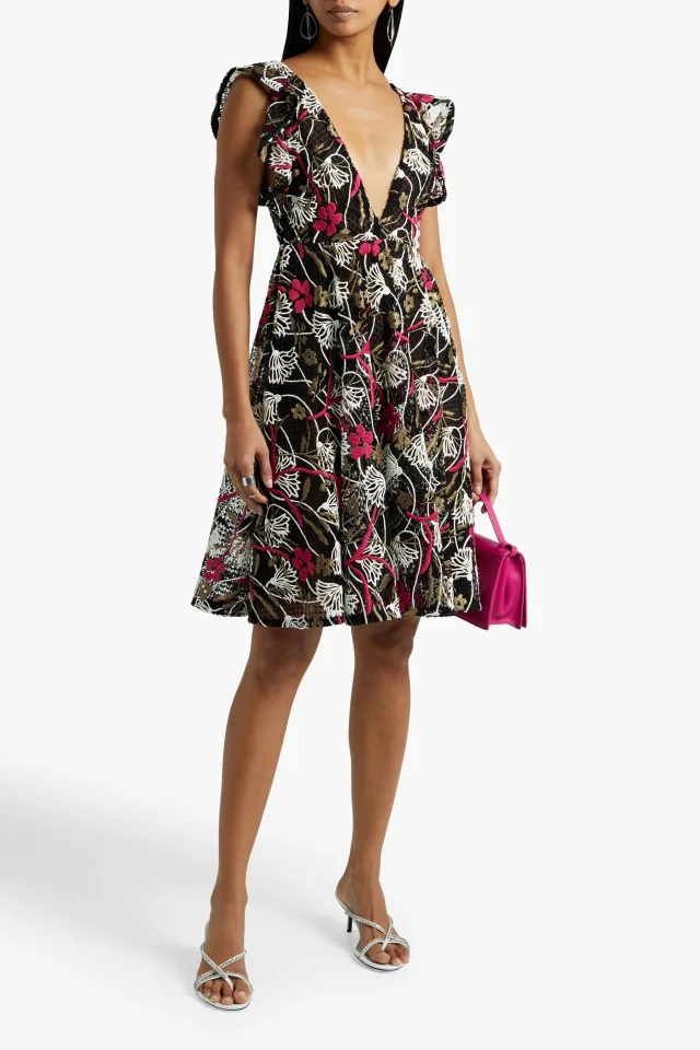 Valentino Garavani Metallic-Trimmed Cotton-Blend Guipure Lace Dress, photo 2 of 4 from THE OUTNET